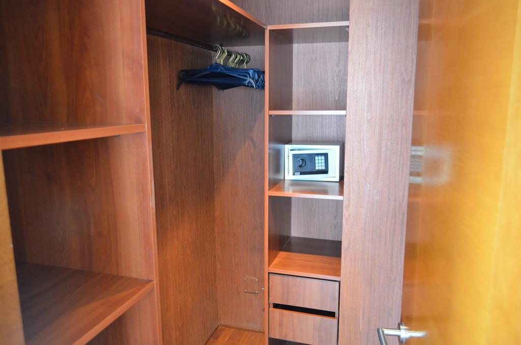 Apartamentos Capital Santiago Room photo